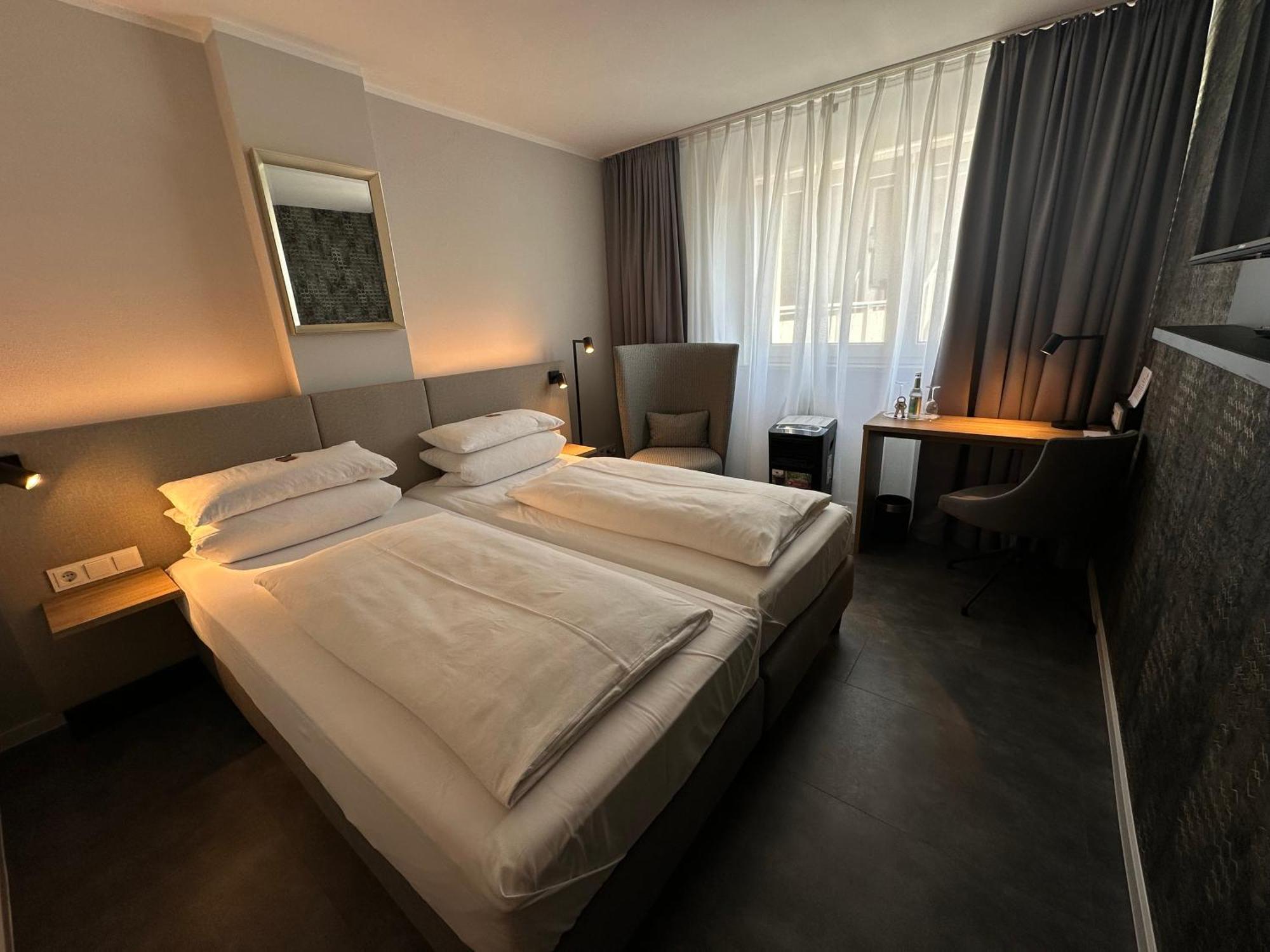 Hotel Rappensberger Ингольштадт Экстерьер фото